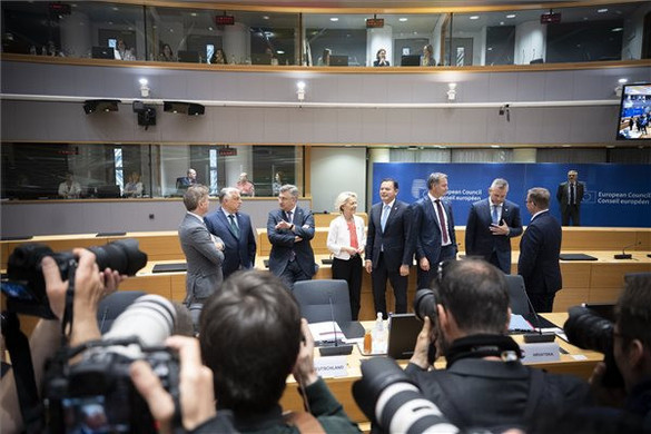 EU-csúcs: Megkezdődött a tagállami vezetők informális munkavacsorája