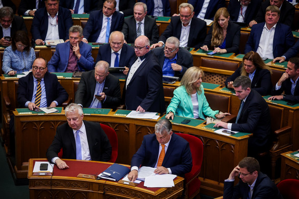 Elfogadták a gyermekvédelmi törvény módosítását