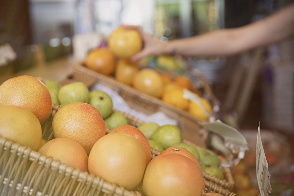 Sarah Hormaci táplálkozási szakértő felfedte, hogy a grapefruit hatással van a koleszterinszint csökkentésére használt sztatinokra