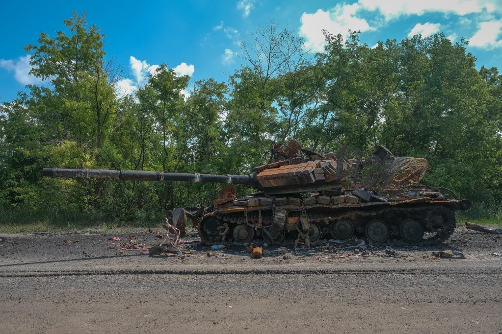 Egy ukrán tank, melyet ugyancsak az orosz Lancet intézett el idén júniusban