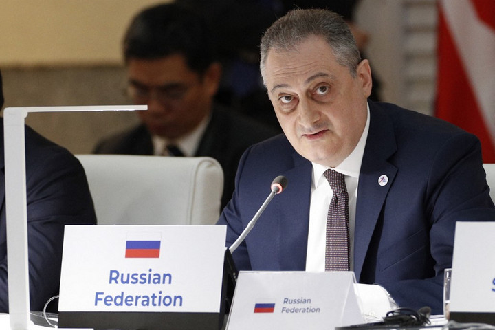 Jön a szankcióktól független BRICS pénzügyi rendszer