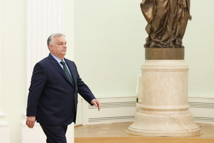 A kínai elnök után újabb nagy találkozó felé utazik Orbán Viktor