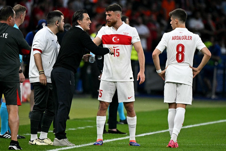 Fotó: AFP/Javier Soriano Montella szerint még kicsit rutintalan volt a török válogatott