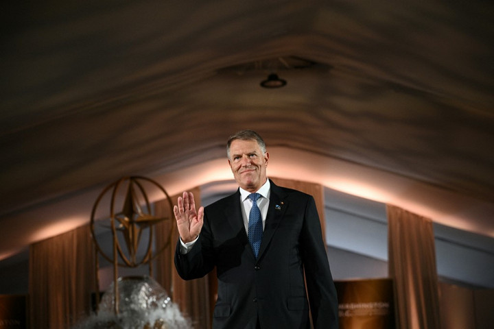 Fotó: AFP/Brendan Smialowski Román elnökválasztás: Klaus Iohannis hivatalban marad