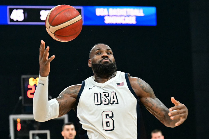 Fotó: AFP/Giuseppe Cacace LeBron James mentette meg az amerikai kosárválogatottat