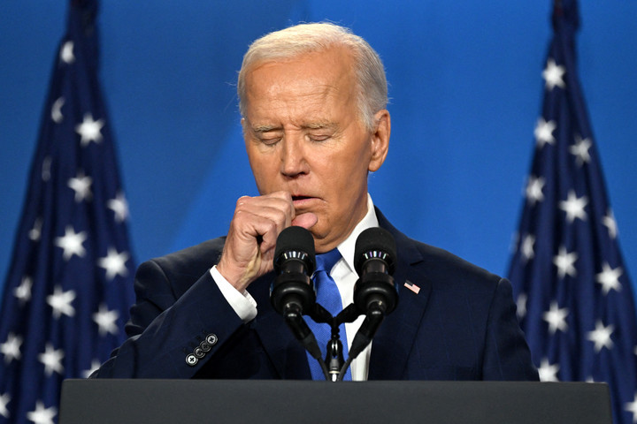 Joe Biden visszatér Washingtonba, és szerdán nyilatkozatot tesz visszalépése körülményeiről