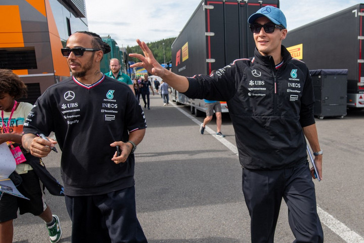 Hamilton a befejezésről beszélt