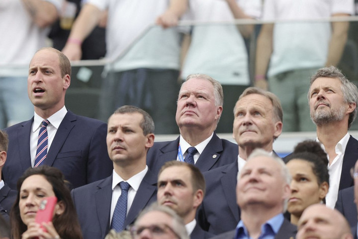 Fotó: dpa Picture-Alliance via AFP/Firo Sportphoto/Ralf Ibing Vilmos herceg üzent az angol válogatottnak