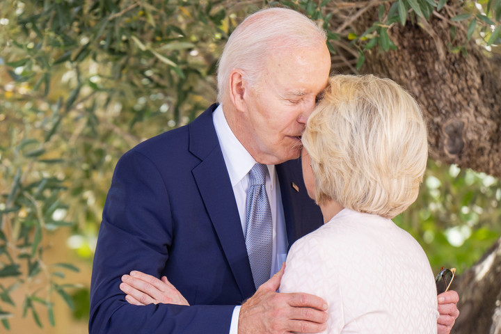 Biden és Von der Leyen Ukrajnáról tárgyalt