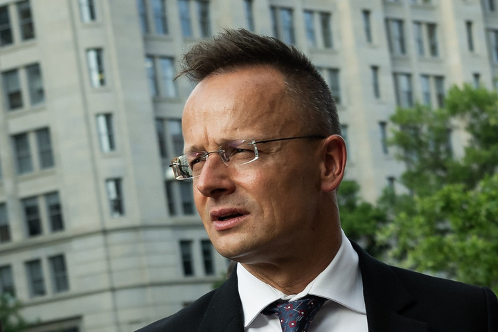 Szijjártó: Ezt csak Orbán Viktor tudja megcsinálni