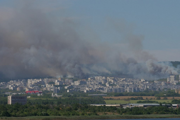 Fotó: NurPhoto via AFP/Sky Pictures Bulgaria Erdőtüzek pusztítanak Bulgáriában
