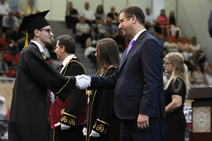 Gulyás Gergely: A közszolgálatban dolgozók munkája határozza meg a polgárok közérzetét