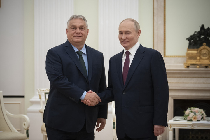 Fotó: MTI/Miniszterelnöki Sajtóiroda/Benko Vivien Cher Orbán Viktor a békéről tárgyalt Vlagyimir Putyinnal + VIDEÓ