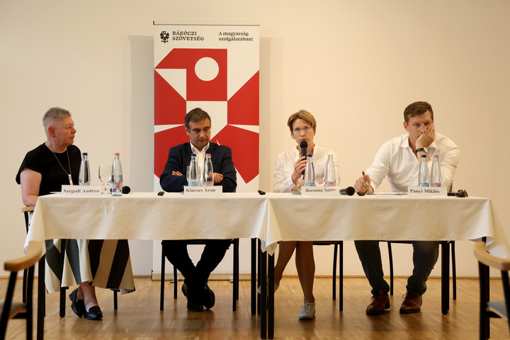 A magyarság fennmaradása érdekében a demográfiai helyzetet családpolitikai eszközökkel kell kezelni
