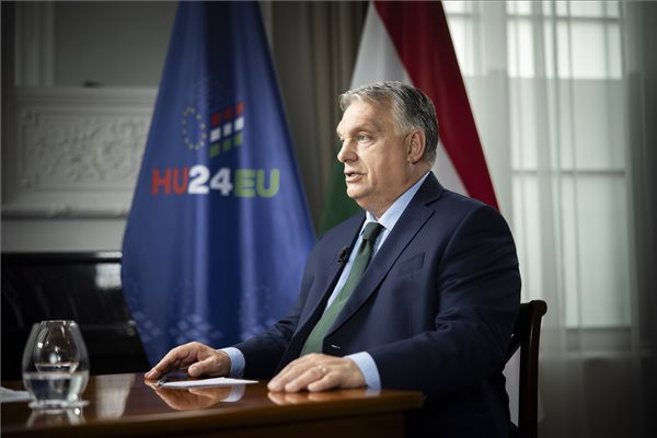 Orbán Viktor: A béke lesz a magyar uniós elnökség középpontjában