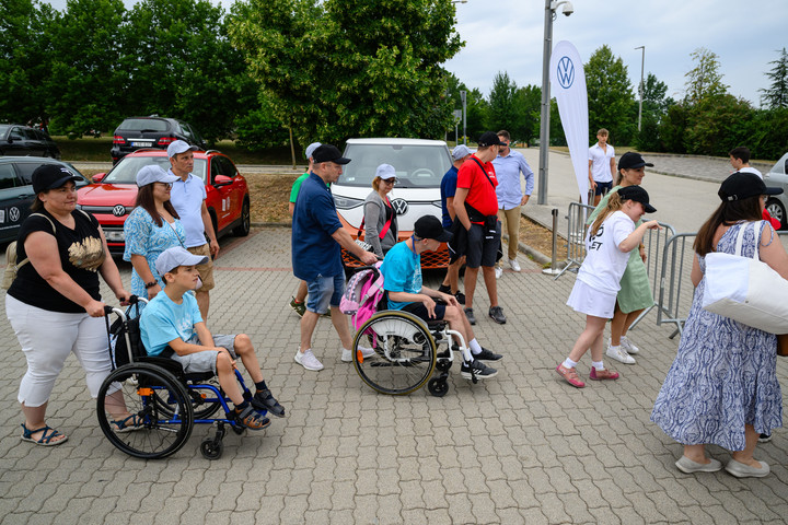Fotó: MTI/Vasvári Tamás Mozgáskorlátozott gyermekek és családjaik szórakozhattak a VeszprémFesten