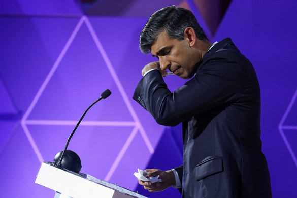 Rishi Sunak távozott a Konzervatív Párt vezetői tisztségéből