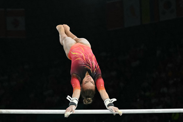 Fotó: AFP/Paul Ellis Czifra Bettina Lili ezüstérmes felemáskorláton