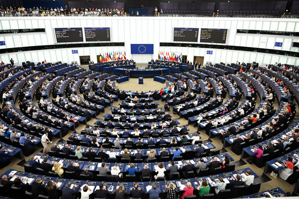 Az Európai Parlament továbbra is vakon támogatja Ukrajnát