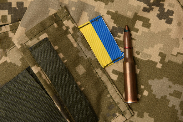 Az ukránok a sajátjaikat lövik