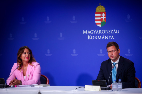 Háborúellenes akciótervről döntött a kormány