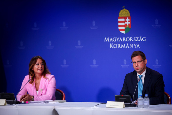 Pénteken lesz Kormányinfó