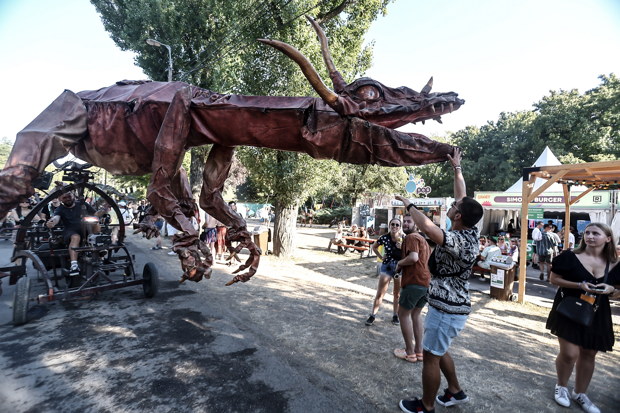 Fotó: MH/Balogh Dávid A Sziget Fesztiválon kézzel is tapinthatóak voltak a fémszörnyek
