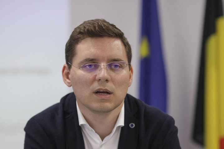 Fotó: AFP/Credit/Octav Ganea A román miniszterelnök Victor Negrescu EP-alelnököt javasolja az országának járó uniós biztosi posztra