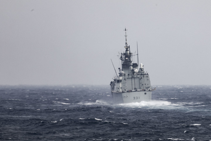 Fotó: AFP/US NAVY Kína szerint provokatív volt Kanada lépése