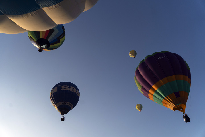 A világ legjobb hőlégballon-pilótái találkoznak Szegeden