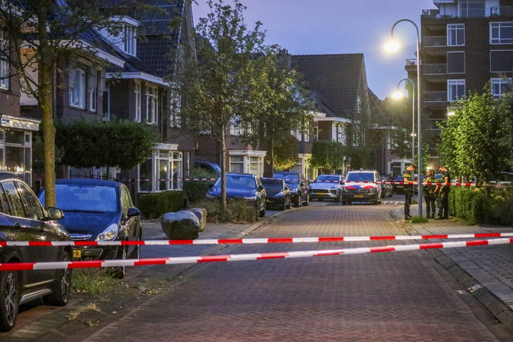Hollandiában terrorizmus gyanújával letartóztattak két férfit