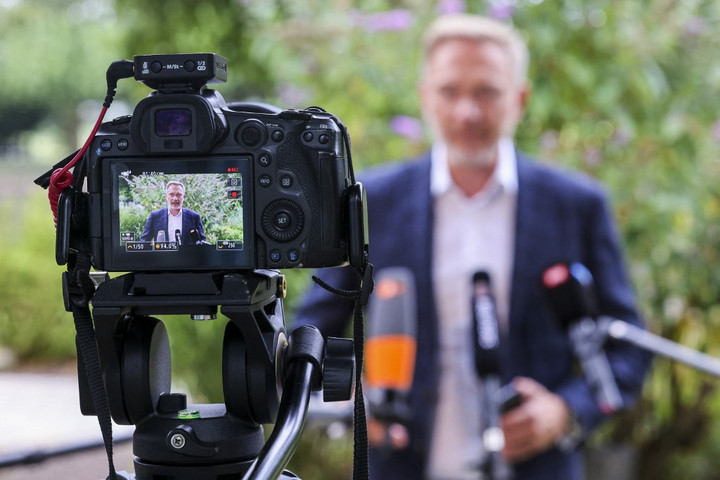 Mérsékelné az apanázst Berlin
