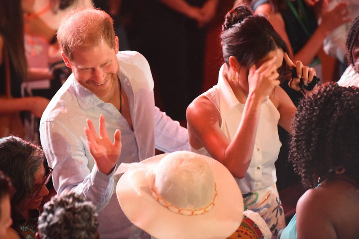 Így parancsolgat Meghan Markle Harry hercegnek