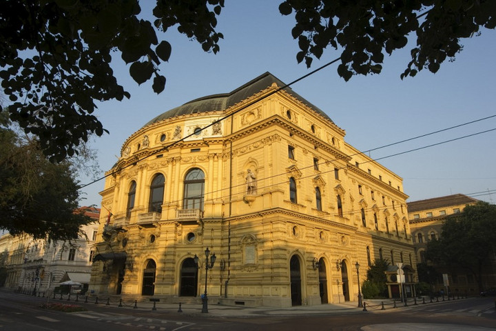 Megújult a Szegedi Nemzeti Színház