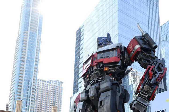 A Transformers Egy már nem a Földön játszódik