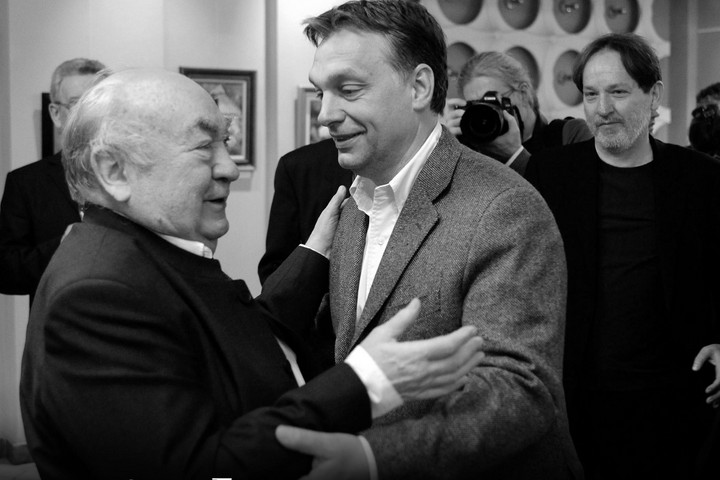 Fotó: Facebook/Orbán Viktor A miniszterelnök is elköszönt Novák Tatától