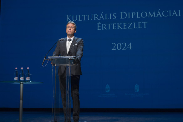 „Magyarország az értékvállalás szigete”