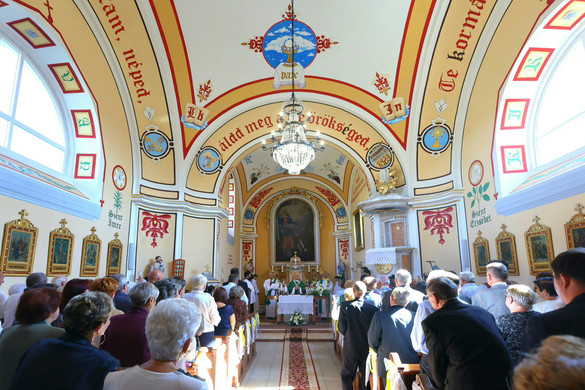 Felújított templomot adtak át a borsodi Tiszapalkonyán