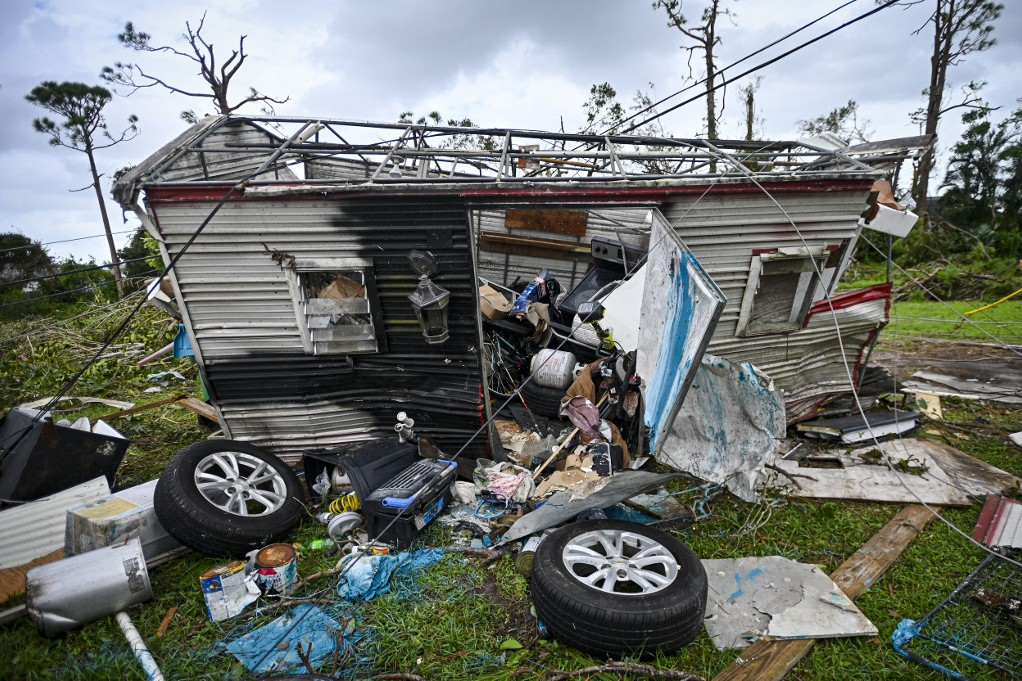 Port St Lucie-ben is  megsemmisült minden, ami csak a hurrikán útjába került