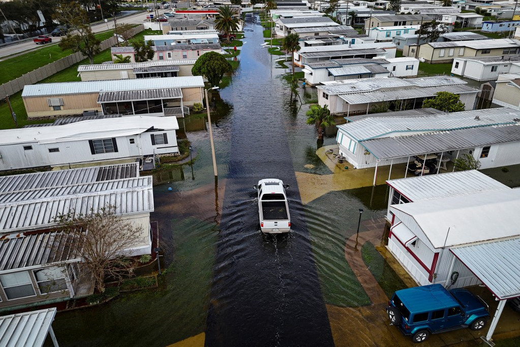 A floridai South Daytona víz alá került, miután Milton hívatlanul megérkezett