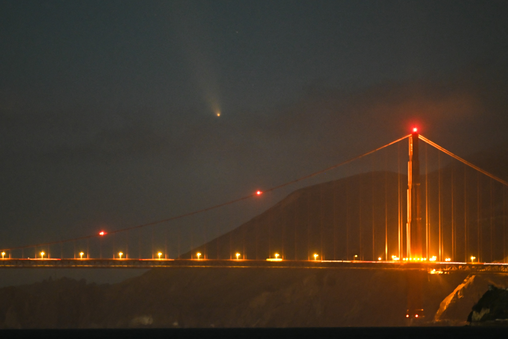Üstökös San Francisco felett