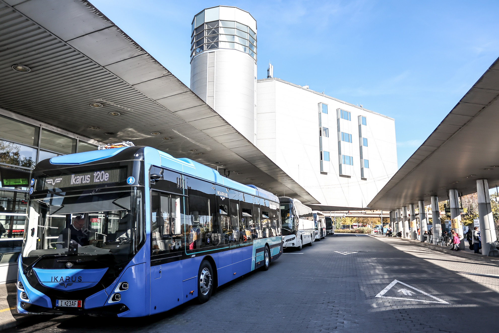 A Volánbusz flottája 20 Ikarus 120e elektromos busszal bővül