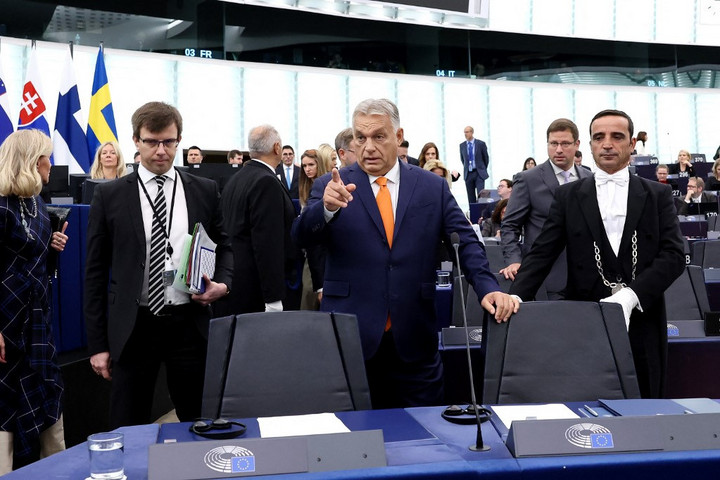 Fotó: AFP/Frederick Florin Hölvényi György: Az európai baloldal a politikai haszonszerzést választotta