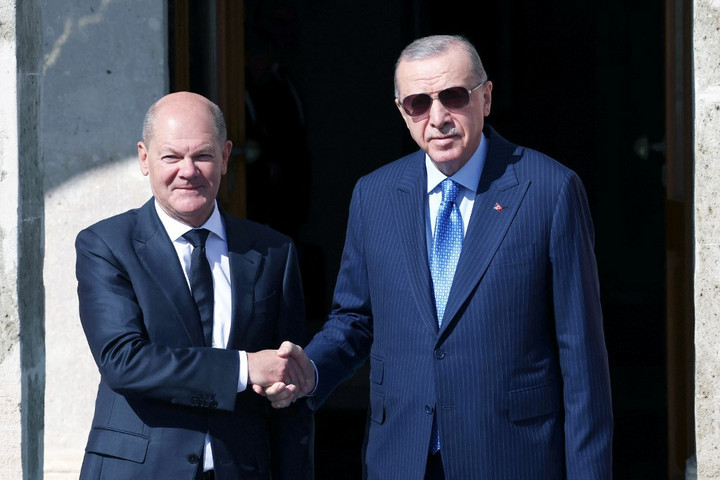 Fotó: AFP/Turkish Presidency Press Office/Handout Olaf Scholz Erdogannal a közel-keleti háborúról is tárgyal