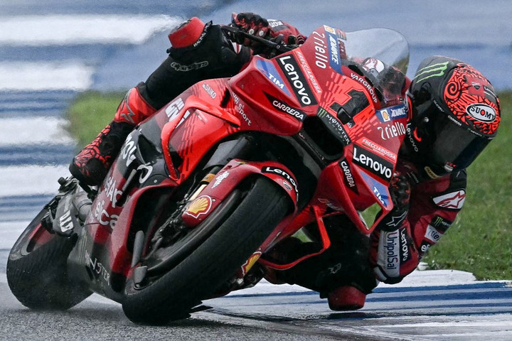 Fotó: AFP/Lillian Suwanrumpha A címvédő Bagnaia nyert Thaiföldön