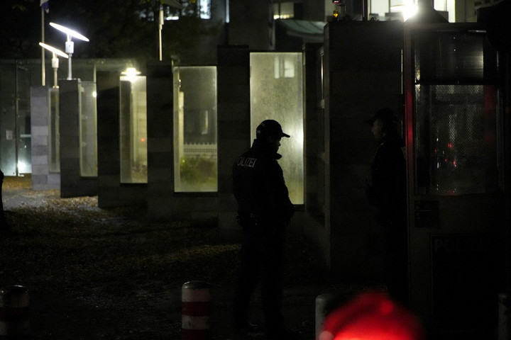 Fotó: AFP/DPA Picture-Alliance/DPA/Maximilian Specht Az izraeli nagykövetség elleni merényletet tervező férfi került rács mögé