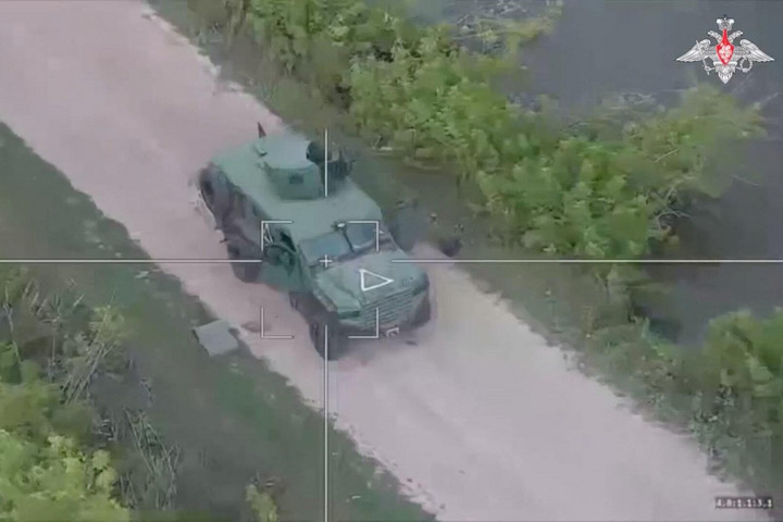 Fotó: AFP/Anadolu/Russian Defense Ministry/Handout Orosz tengerészgyalogosok megsemmisítették az ukrán fegyveres erők konvoját + VIDEÓ
