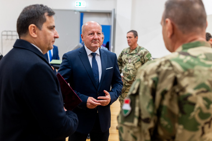 Fotó: Facebook/Simicskó István Simicskó István: A kadétprogram erősíti Magyarország biztonságát