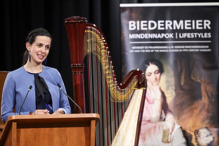 Fotó: MTI/Hegedüs Róbert A biedermeier korszak mindennapjait mutatja be a Nemzeti Galéria új kiállítása