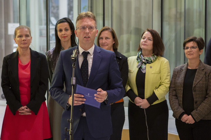 Fotó: MTI/Kocsis Zoltán Hankó Balázs szerint javítani kell a családok helyzetén